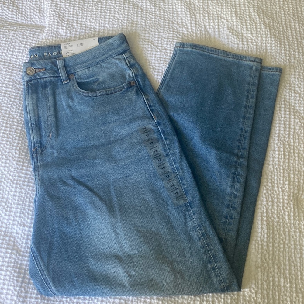 NWT American Eagle mom jeans